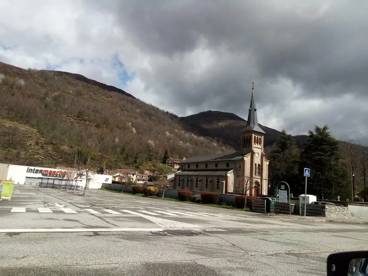 Savignac Lejlighed 0*, Savignac-les-Ormeaux
